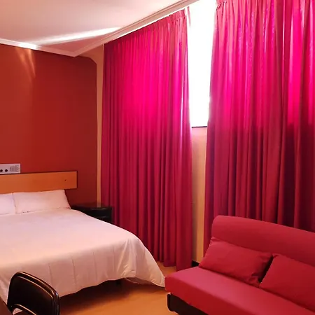 Hotel House Torrelavega