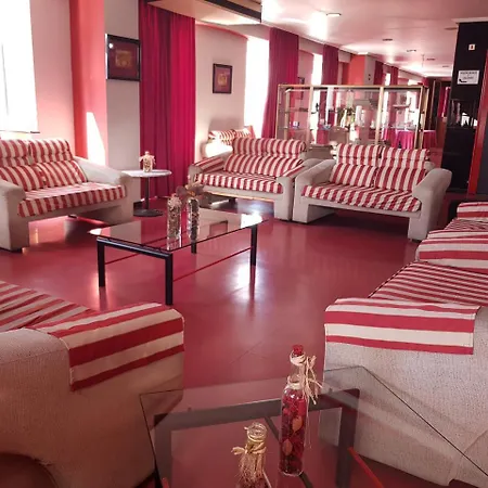 Hotel House 2*
